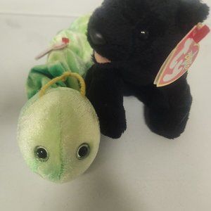 2 PK TY BEANIE BABIES 2000 COLLECTION, BEAR AND WORM